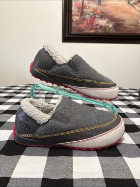 Sorel Gray Felt Faux Shearling Leather Clog Slippers Shoes Slip On Women Size 8